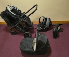 UPPAbaby Vista Travel System Bundle  Pram Carrycot Car Seat Toddler Seat Board (Older Model)