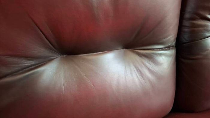 Leather Chesterfield 3 piece suite ( 3-2-1 with sprung pullout bed)