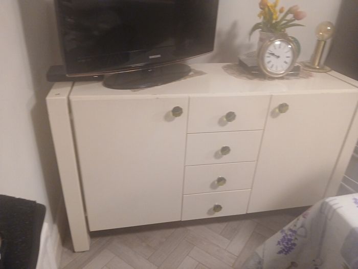 sideboard