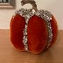 Pumpkin in velour & gold sequins Image 2