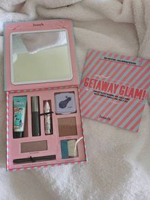 benefit Travel Set