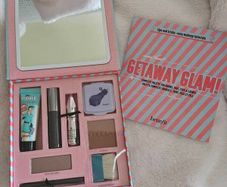 benefit Travel Set
