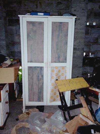 wardrobe