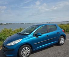 Peugeot 207 2008 - low mileage