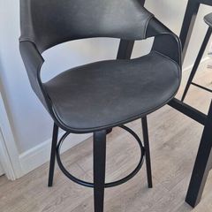 Bar stools dark grey