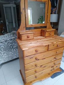 solid pine chest of drawers