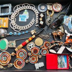 Jewellery and Collectibles