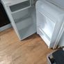 Small under counter fridge/freezer Zanussi Image 3