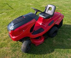 Solo by AL-KO T15-93.7 HD-A Comfort Ride On Mower