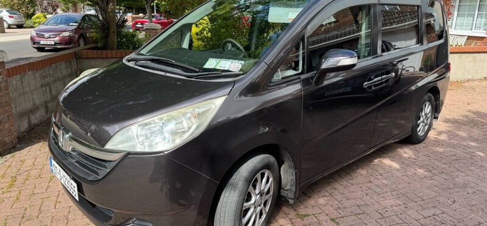 2007 Honda Stepwgn - Good family van - runs great
