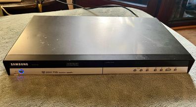 Samsung DVD-R149 DVD Player Recorder (HDMI) + Cable