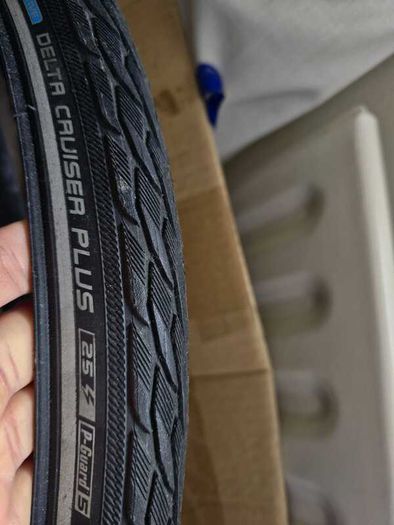 2x Cycle Tyres+ 2x (Free Tube) Schwalbe Delta Cruiser Plus - PunctureGuard