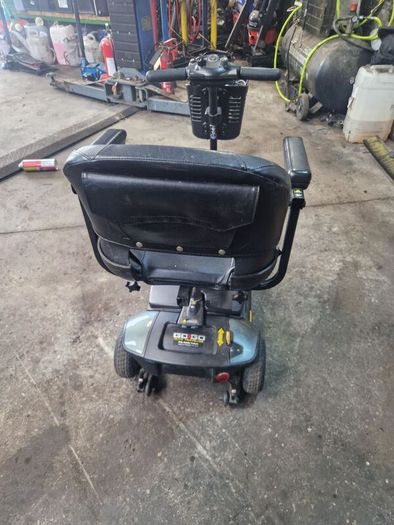 Go Go Elite Traveller Mobility scooter