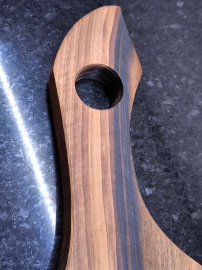 Walnut cheese board Size: 65 x 24 x 2cm - XL