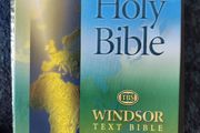 KJV Holy Bible Authorized Version Windsor Text TBS Trinitarian Bible Society 75GBP 90EUR calfskin on3ne3ss