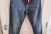 Centrered cotton jeans 34 waist and 34 leg distressed look in excellent condition and new with tags FREE STANDARD POSTAGE INCLUDED