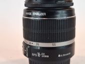Canon zoom EF-S 18-55mm f/3.5-5.6 IS Lens