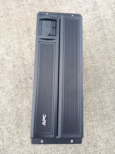 apc UPS 3000