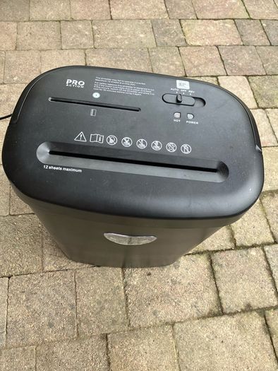 ProAction 12 Sheet 25 Litre Card and CD Cross Cut Shredder