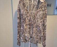 bnwt savida tie front top