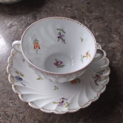 Antique Cups Hermann Ohme Porcelain Cups And Saucers