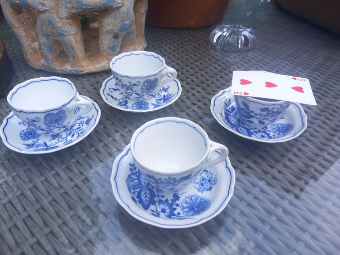 4 antique cups and saucers. 2 Bavarian, 2 Czech, no damage, bought in Vienna. D18