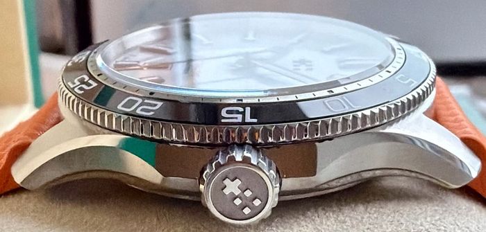 Christopher Ward C60 Trident Pro 300 42mm