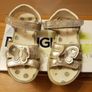 Girl's sandals - size 11 Image 3