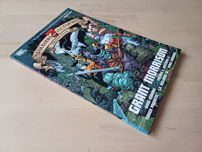 Seven Soldiers of Victory by Grant Morrison (Volume 1 to 4 DC Comics Graphic Novels 2006)