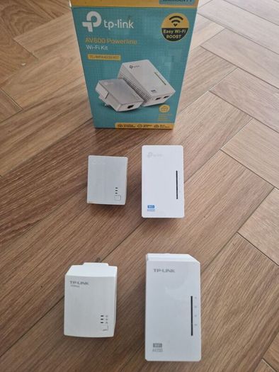 TP Link AV 600 and AV 200 WiFi extender