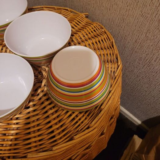 picnic plates