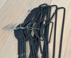 Black hangers x 9