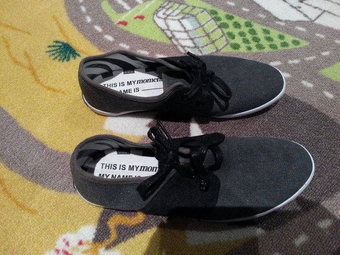 Cheap black momentum shoes