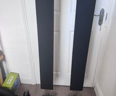 Bang and Olufsen Beolab 8000 floorstanding speakers
