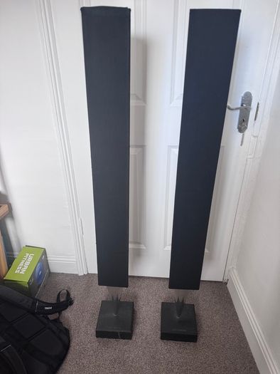 Bang and Olufsen Beolab 8000 floorstanding speakers