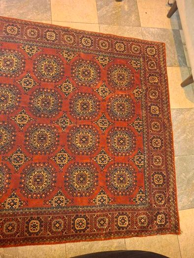 Hand Knotted Wool Rug