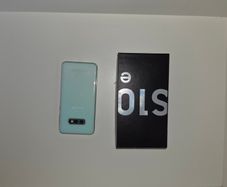 Samsung S10e