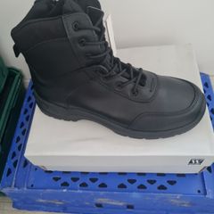 4 pairs of work boots sold together