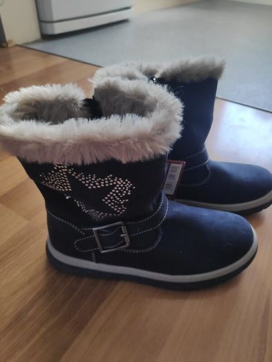 Girl boots