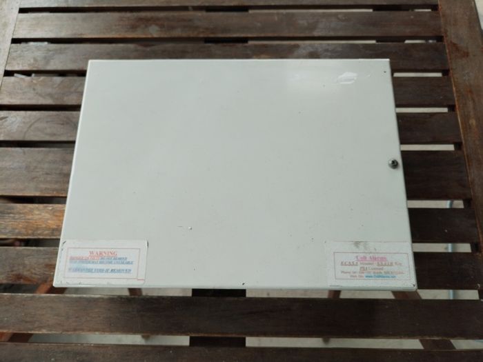 Intruder / Burglar Alarm 12 Volt Power Supply For Any Alarm System (Free To Collect)