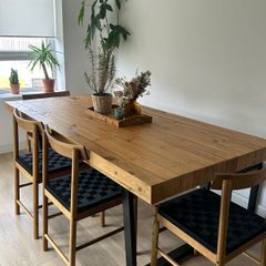 Wood Dining Table Set.Table, Bench & 4 Chairs Excellent Condition