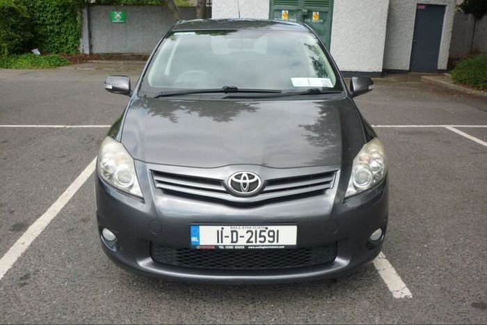 Toyota Auris 2011