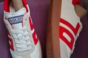 Back 70 Trainers Cloud/Red - Size 5