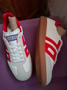 Back 70 Trainers Cloud/Red - Size 5