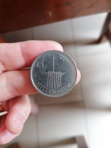 2000 Irish One Punt Coin