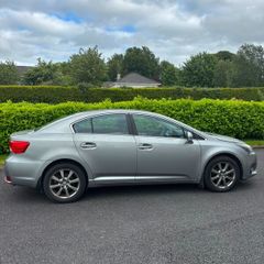 Toyota Avensis 2012