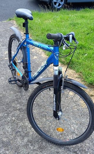 Hard-tail Mountain Bike