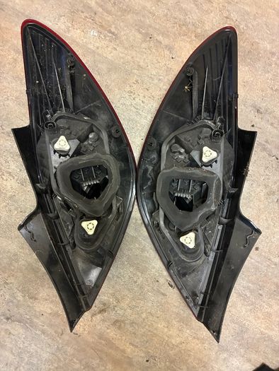 Pair of Genuine Opel Corsa D Rear Tail Lights Lamps 13269050 / 13269051