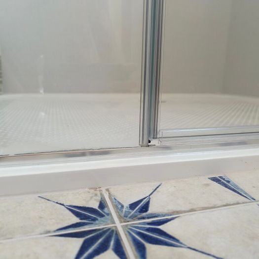 Senstec shower tray
