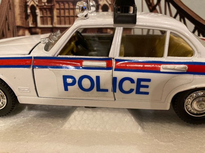 Jaguar XJ 4.2 Police year 1978 1/25